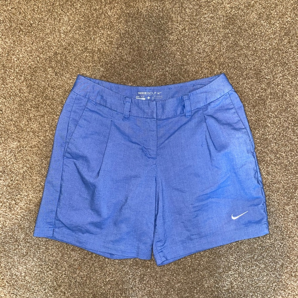 🌟Last Day on Posh🌟 NWOT Nike Women’s Golf Chambray Shorts
